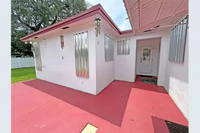 125 SW 3rd Ave, Hallandale Beach, FL 33009 - Photo 18
