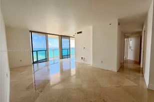 6365 Collins Ave, Miami Beach, FL 33141 - Photo 4