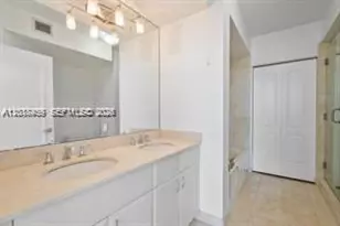 6365 Collins Ave, Miami Beach, FL 33141 - Photo 10