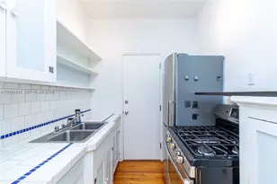 732 Euclid Ave, Miami Beach, FL 33139 - Photo 6