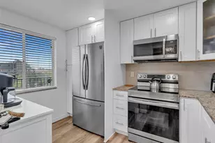 7840 NW 50th St, Lauderhill, FL 33351 - Photo 12