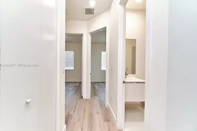 10447 NW 66th St, Doral, FL 33178 - Photo 26