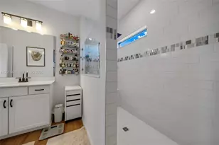 2454 Primrose Pl, Oakland Park, FL 33309 - Photo 28