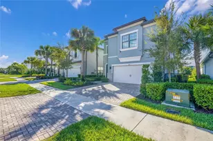 2454 Primrose Pl, Oakland Park, FL 33309 - Photo 2
