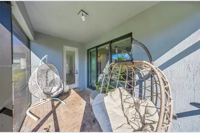 2454 Primrose Pl, Oakland Park, FL 33309 - Photo 38