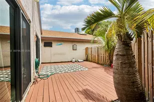 2731 S Parkview Dr, Hallandale Beach, FL 33009 - Photo 4