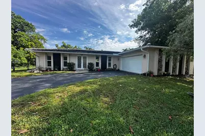 11901 NW 25th St, Plantation, FL 33323 - Photo 2