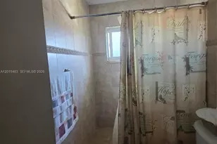 10106 SW 20th St, Miami, FL 33165 - Photo 6