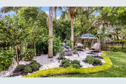 9587 Exbury Ct, Parkland, FL 33076 - Photo 4
