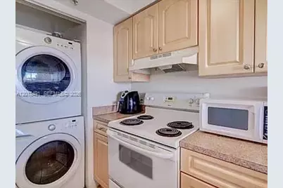 102 SW 6th Ave #405, Miami, FL 33130 - Photo 10