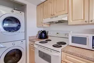 102 SW 6th Ave, Miami, FL 33130 - Photo 10