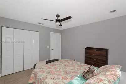1220 W Bel Aire Dr W, Pembroke Pines, FL 33027 - Photo 30