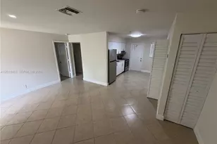 808 SW 30th St, Fort Lauderdale, FL 33315 - Photo 4