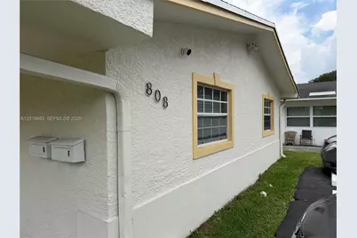 808 SW 30th St #Rear, Fort Lauderdale, FL 33315 - Photo 1