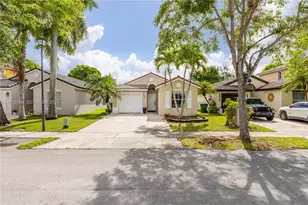 1201 SE 20th Rd, Homestead, FL 33035 - Photo 2