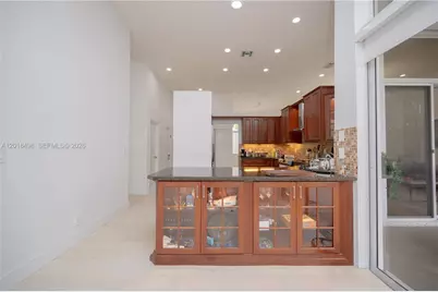 2621 Oakbrook Ln, Weston, FL 33332 - Photo 18