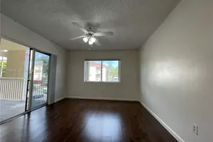 18890 NW 57th Ave, Hialeah, FL 33015 - Photo 6