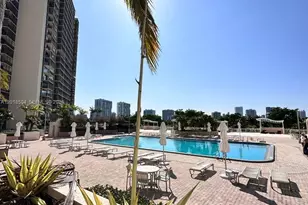 20335 W Country Club Dr, Aventura, FL 33180 - Photo 10
