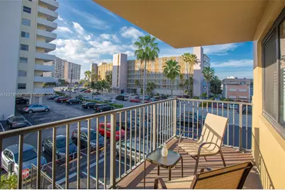 [Address not provided], Hallandale Beach, FL 33009 - Photo 20