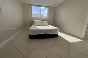 345 Ocean Dr, Miami Beach, FL 33139 - Photo 10
