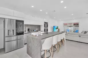 5374 SW 33rd Ave, Hollywood, FL 33312 - Photo 8