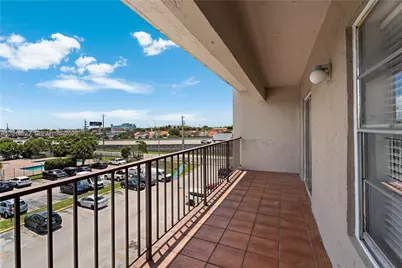 5775 W 20th Ave #404, Hialeah, FL 33012 - Photo 18