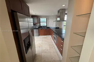 2333 Brickell Ave, Miami, FL 33129 - Photo 20
