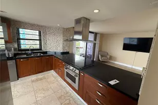2333 Brickell Ave, Miami, FL 33129 - Photo 46