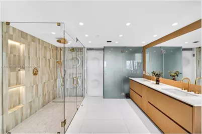 400 S Pointe Dr #1501, Miami Beach, FL 33139 - Photo 6