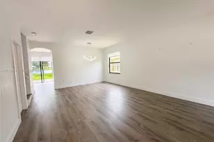 1575 SE 20th Rd, Homestead, FL 33035 - Photo 2