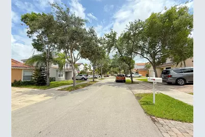 1575 SE 20th Rd, Homestead, FL 33035 - Photo 18