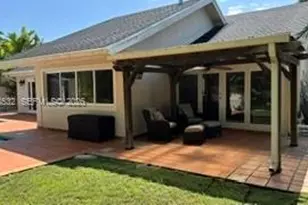 9005 SW 102nd Ct, Miami, FL 33176 - Photo 14