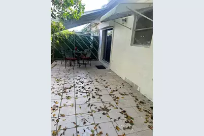 2450 Lincoln St #7, Hollywood, FL 33020 - Photo 4