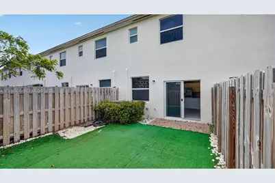 12123 NW 23rd Ct, Miami, FL 33167 - Photo 18