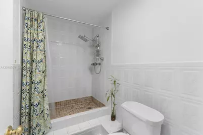 1950 W 54th St #406, Hialeah, FL 33012 - Photo 8