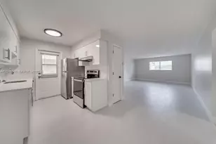 841 SW 74th Terrace, North Lauderdale, FL 33068 - Photo 6