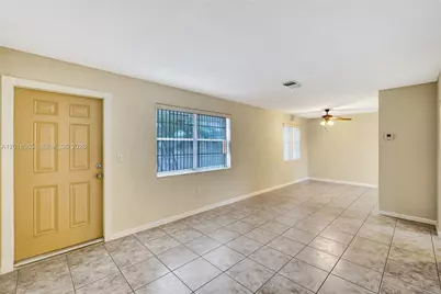 111 SE 4th Ave #8, Hallandale Beach, FL 33009 - Photo 6