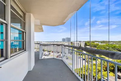 18011 Biscayne Blvd #705, Aventura, FL 33160 - Photo 20