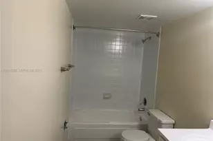 915 NW 1st Ave, Miami, FL 33136 - Photo 8