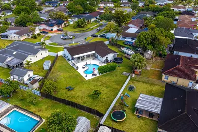 16713 SW 107th Pl, Miami, FL 33157 - Photo 4