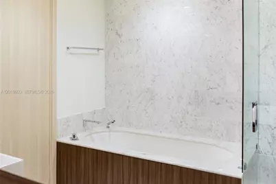 1000 Brickell Plaza #2910, Miami, FL 33131 - Photo 18