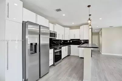 3401 NW 7th St, Lauderhill, FL 33311 - Photo 32