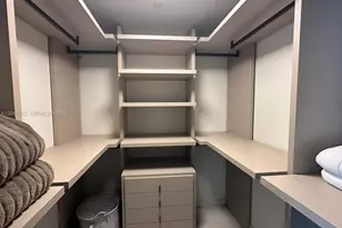 1000 Brickell Plaza, Miami, FL 33131 - Photo 4