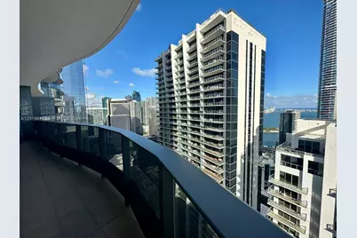 1000 Brickell Plz #4001, Miami, FL 33131 - Photo 8