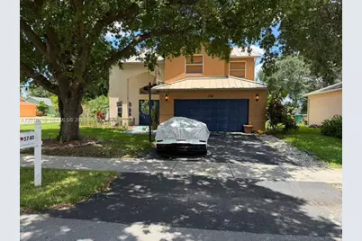 5740 SW 57th Way, Davie, FL 33314 - Photo 2