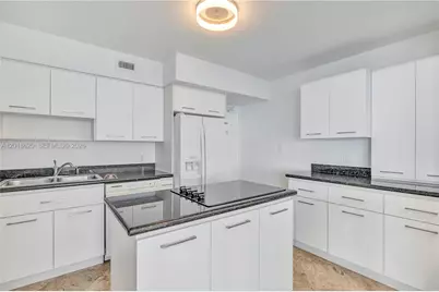 5151 Collins Ave #1627, Miami Beach, FL 33140 - Photo 10