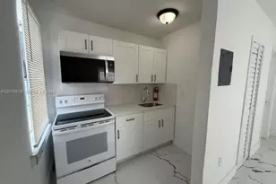 2775 NW 57th St, Miami, FL 33142 - Photo 8