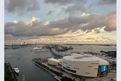 900 Biscayne Blvd #3207, Miami, FL 33132 - Photo 2