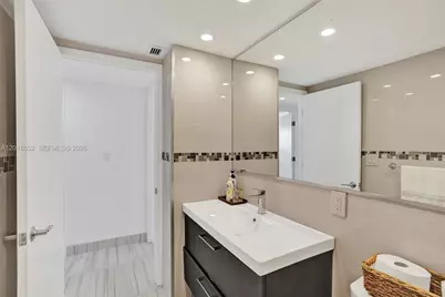 19370 Collins Ave #426, Sunny Isles Beach, FL 33160 - Photo 22