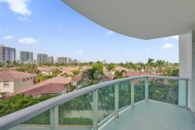 19370 Collins Ave #426, Sunny Isles Beach, FL 33160 - Photo 4